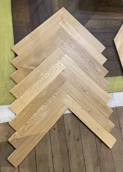 Parquet chêne contrecollé à bâton rompu Arbao 