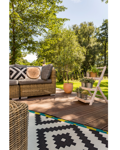 terrasse avec de la végétation 