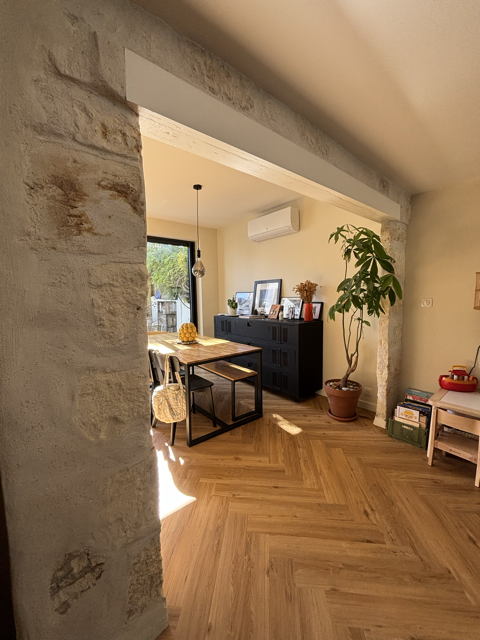 Pièce de vie et salle à manger 