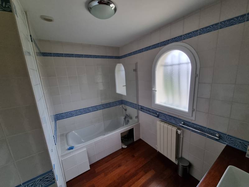 Transformation baignoire en douche à l'italienne au Taillan-Médoc en Gironde 